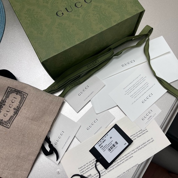 Gucci Ophidia Mini Messenger Bag supreme GG canvas set with sunglasses - Picture 4 of 16